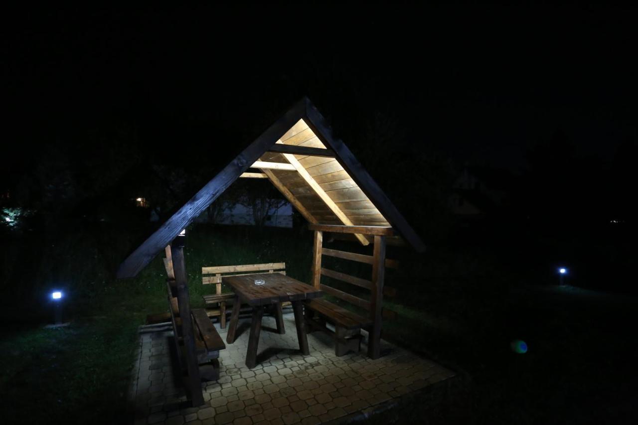 Mipet Apartmani Zlatibor Bagian luar foto