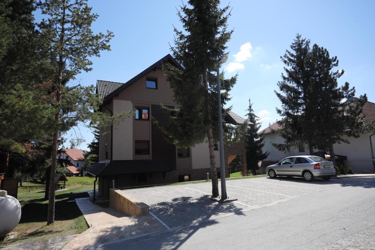Mipet Apartmani Zlatibor Bagian luar foto