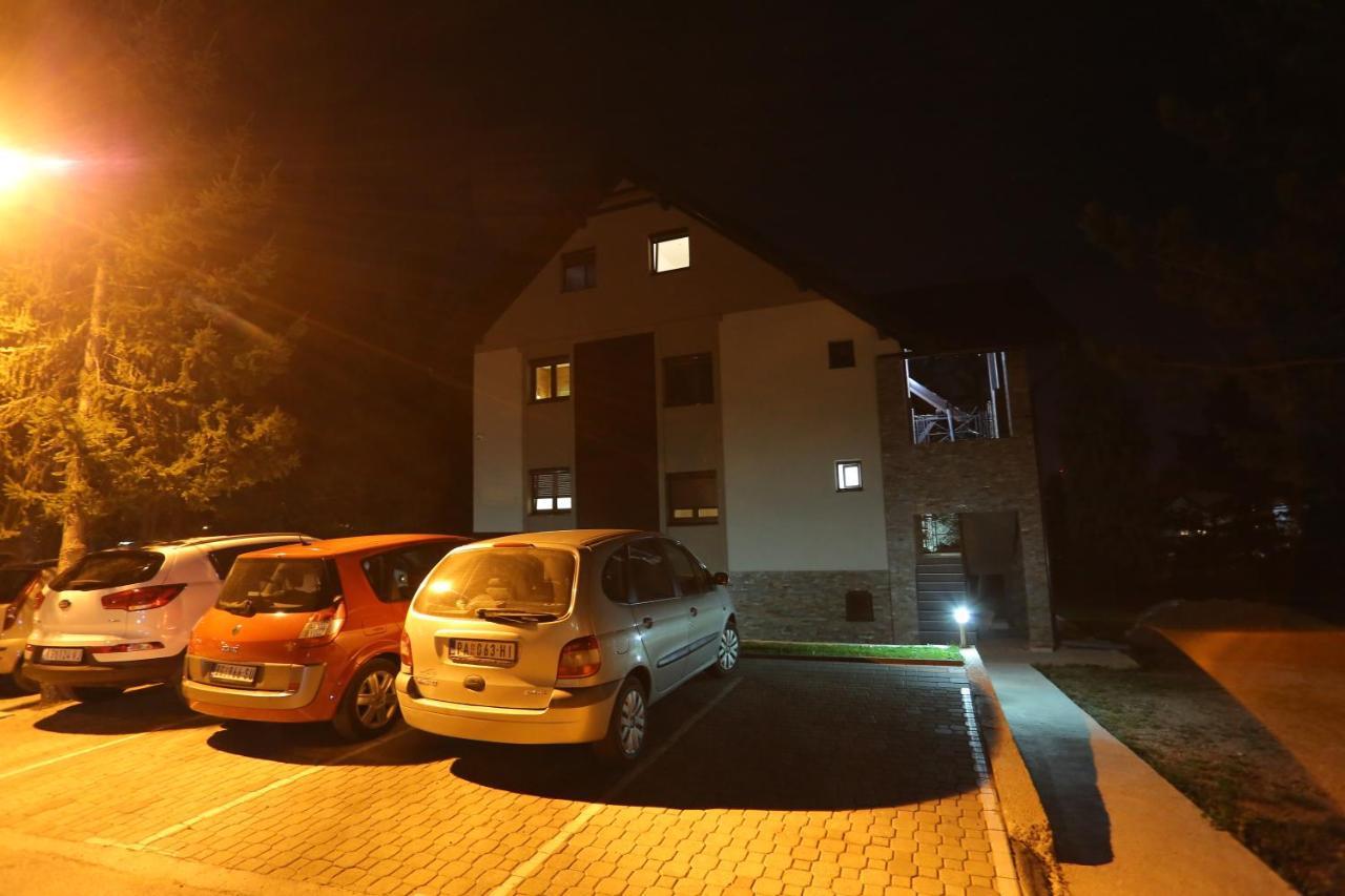 Mipet Apartmani Zlatibor Bagian luar foto