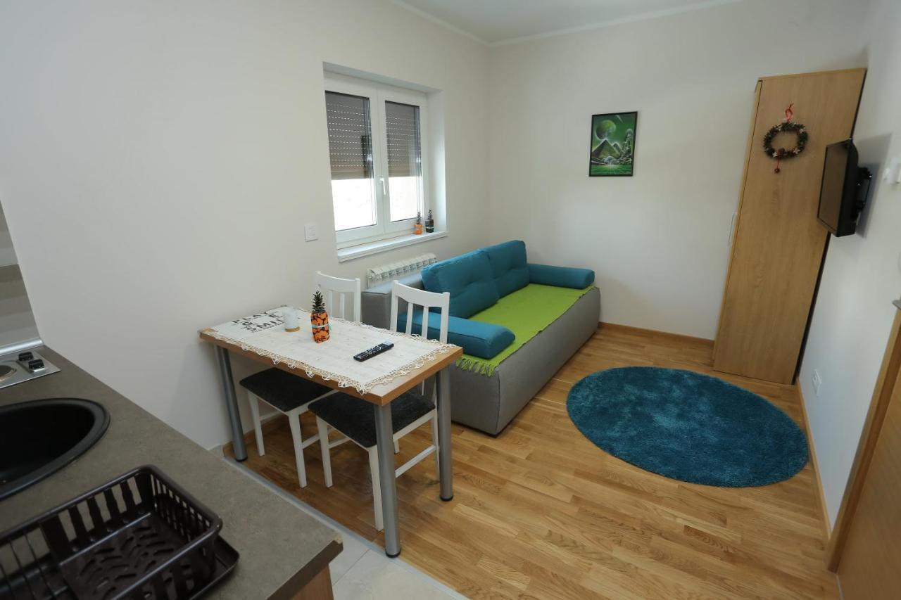 Mipet Apartmani Zlatibor Bagian luar foto