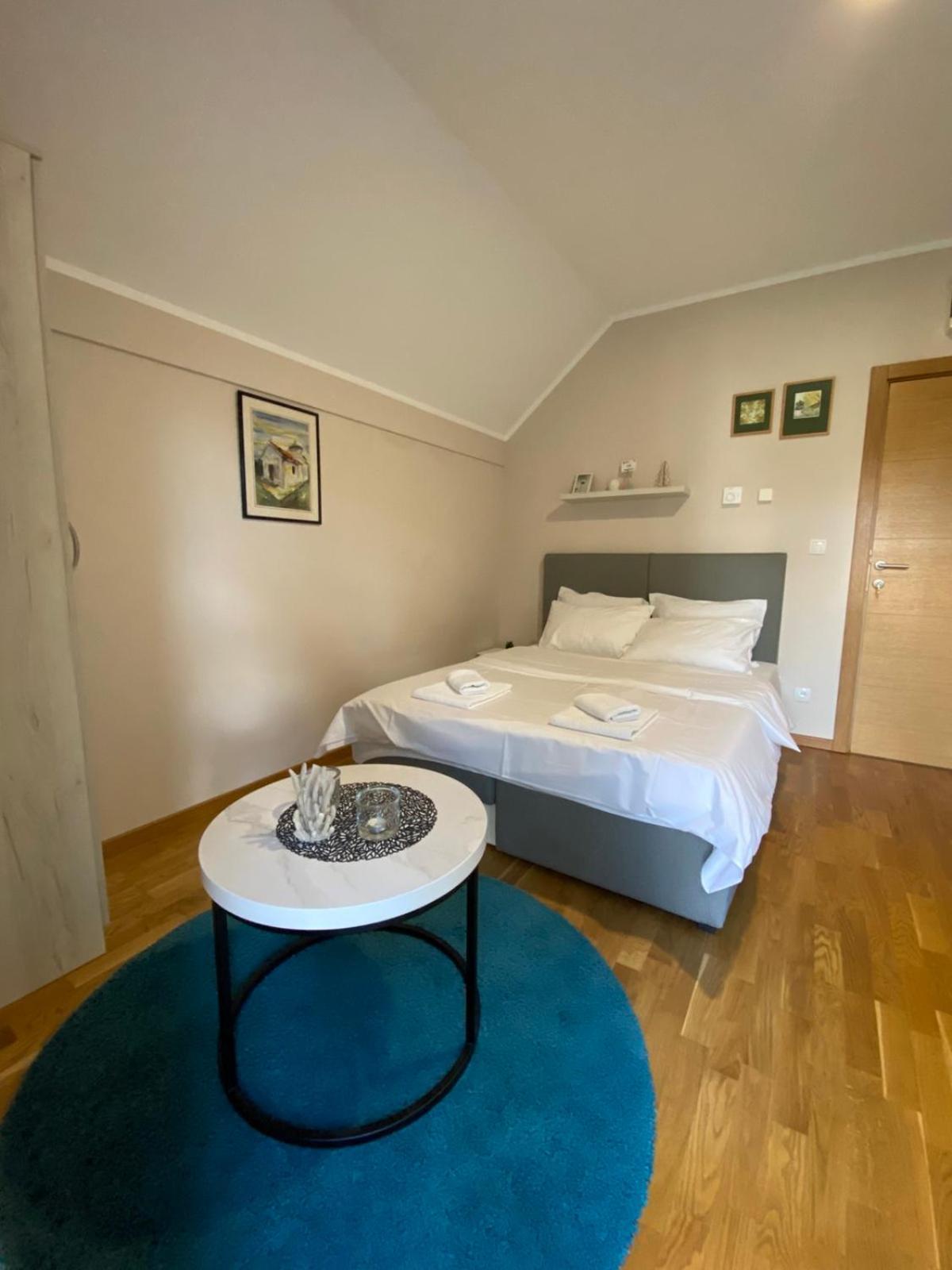 Mipet Apartmani Zlatibor Bagian luar foto